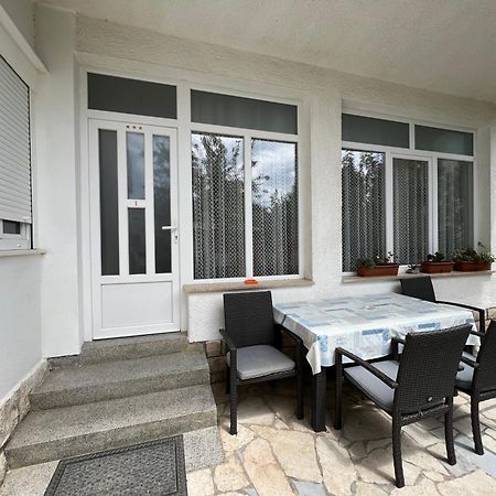 Banjol Apartaments Oma & Opa מראה חיצוני תמונה