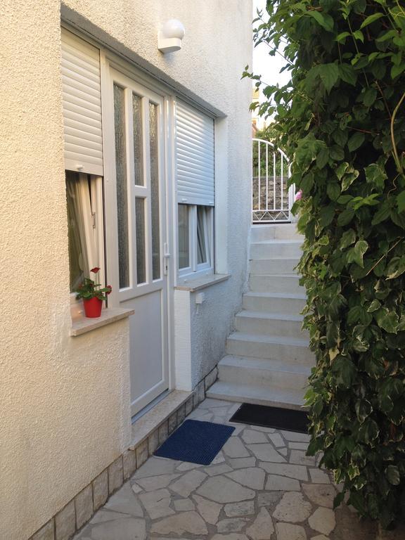 Banjol Apartaments Oma & Opa מראה חיצוני תמונה
