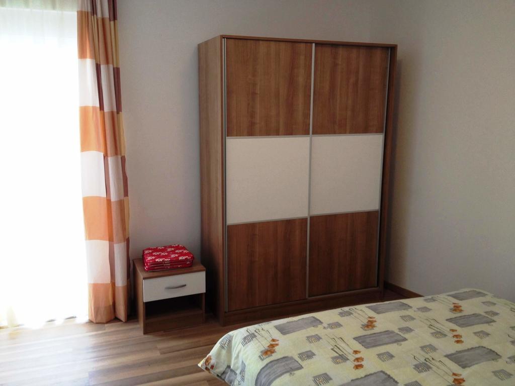 Banjol Apartaments Oma & Opa מראה חיצוני תמונה