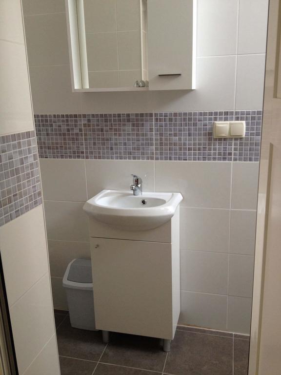 Banjol Apartaments Oma & Opa מראה חיצוני תמונה
