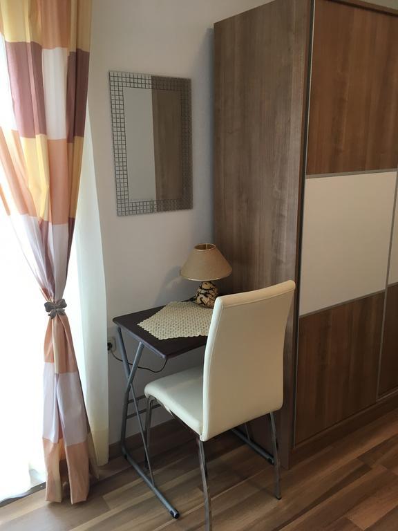 Banjol Apartaments Oma & Opa מראה חיצוני תמונה